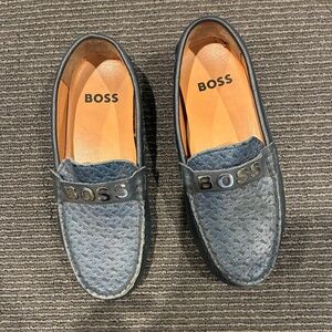 Boss blue boy loafer size 35